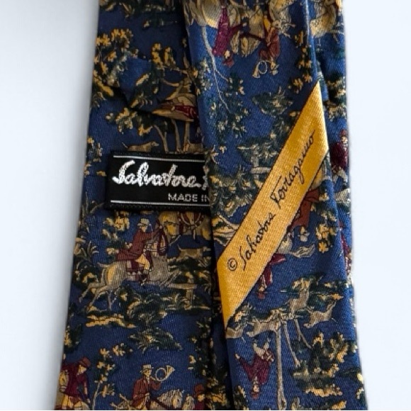 Salvatore Ferragamo Blue Red Equestrian Hunt Novelty Men's Tie - Picture 6 of 6